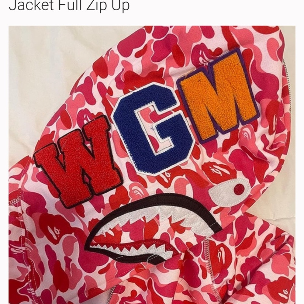 BAPE Bathing Ape Pink Camo Full Zip Jacket those who are in the know, know!!